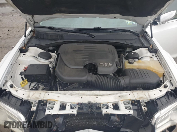 2016 Chrysler 300 Limited with VIN 2C3CCARG7GH170697, listed as a Copart auction lot 46917605 with 160,237 mi miles and Salvage Title. Bid and sale history available at DreamBid. Image 11.