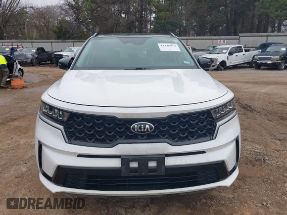 2021 Kia Sorento S with VIN 5XYRL4LC8MG049149, listed as a IAAI auction lot 41446979 with 77,321 mi miles. Bid and sale history available at carsss.com. Image 12.