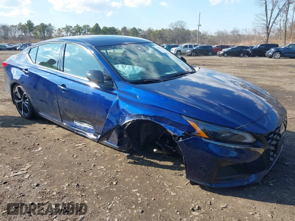 2024 Nissan Altima SR z VIN 1N4BL4CV7RN318069, wystawiony jako IAAI lot #41866453 z przebiegiem 17 378 mil mil oraz . Historia ofert i sprzedaży dostępna na DreamBid. Obrazek 1.