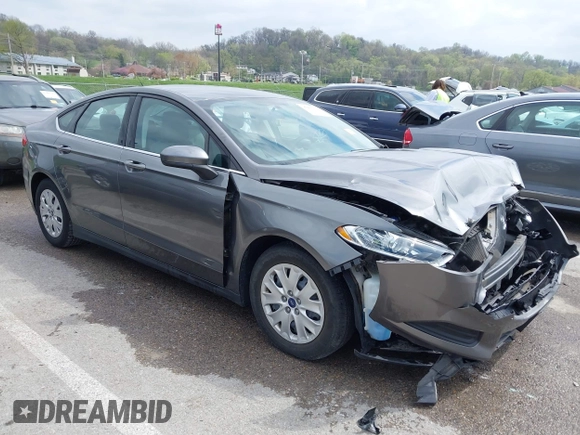 2014 Ford Fusion S with VIN 3FA6P0G70ER377725, listed as a IAAI auction lot 42007410 with 56,552 mi miles and . Bid and sale history available at carsss.com. Image 1.