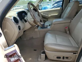 2006 Ford Explorer Limited with VIN 1FMEU65816ZA25078, listed as a Copart auction lot 60561495 with 131,937 mi miles and Salvage title. Bid and sale history available at DreamBid. Image 7.
