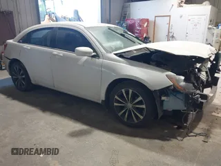 2012 Chrysler 200 S with VIN 1C3CCBHG1CN162040, listed as a IAAI auction lot 41265506 with 161,807 mi miles. Bid and sale history available at carsss.com. Image 1.