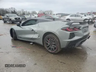 2024 Chevrolet Corvette 2LT z VIN 1G1YB3D40R5119204, wystawiony jako Copart lot #43156375 z przebiegiem 4 444 mil mil oraz Czysty tytuł • Clean title. Historia ofert i sprzedaży dostępna na DreamBid. Obrazek 2.