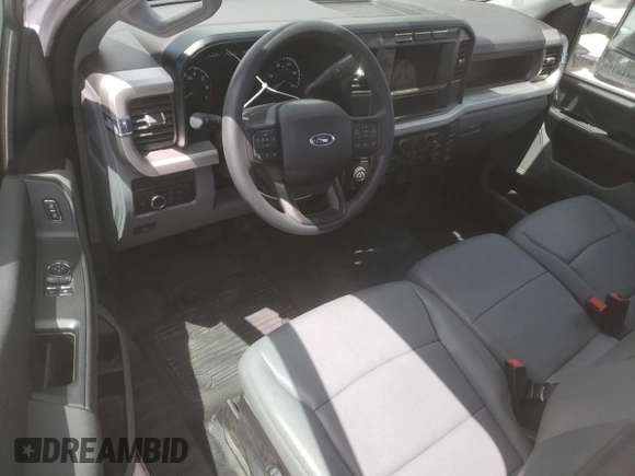 2023 Ford F-250 XL с VIN 1FTBF2AA9PED40870, выставлен на аукционе Copart как лот 60814915 с пробегом Не указан миль и На запчасти • Non repairable. История ставок и продаж доступна на DreamBid. Изображение 8.