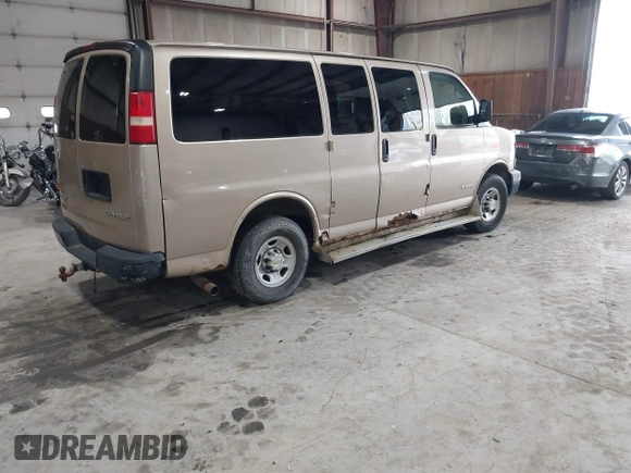 2005 Chevrolet Express Passenger with VIN 1GAHG35U651173253, listed as a IAAI auction lot 41966197 with 368,386 mi miles and . Bid and sale history available at DreamBid. Image 4.