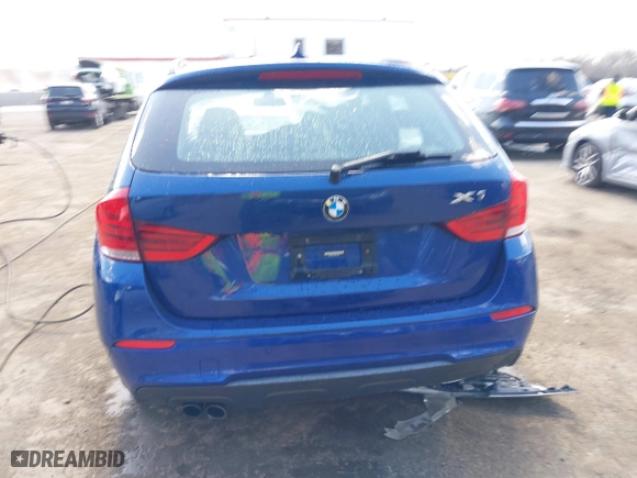 2015 BMW X1 sDrive28i with VIN WBAVM1C58FV314947, listed as a IAAI auction lot 41874472 with 128,271 mi miles. Bid and sale history available at carsss.com. Image 16.
