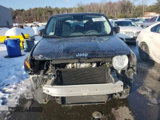 2016 Jeep Renegade Sport with VIN ZACCJBAW3GPC70790, listed as a Copart auction lot 42092565 with 14,125 mi miles and Salvage Title. Bid and sale history available at DreamBid. Image 5.
