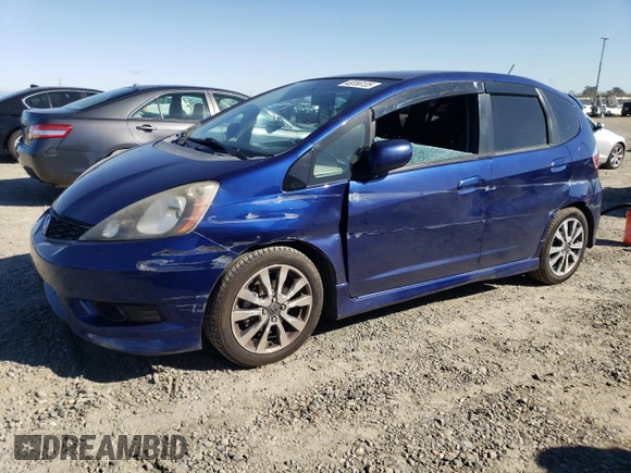 2013 Honda Fit Sport with VIN JHMGE8H57DC072654, listed as a Copart auction lot 48356135 with 82,557 mi miles and Salvage Title. Bid and sale history available at carsss.com. Image 1.