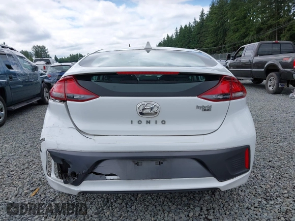 2020 Hyundai Ioniq Blue z VIN KMHC65LC0LU233688, wystawiony jako IAAI lot #42573852 z przebiegiem 61 293 mil mil oraz . Historia ofert i sprzedaży dostępna na DreamBid. Obrazek 17.