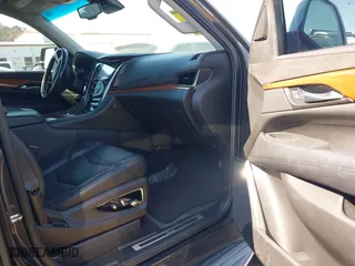 2015 Cadillac Escalade Luxury with VIN 1GYS3MKJ2FR518865, listed as a IAAI auction lot 41890235 with 156,849 mi miles. Bid and sale history available at carsss.com. Image 5.