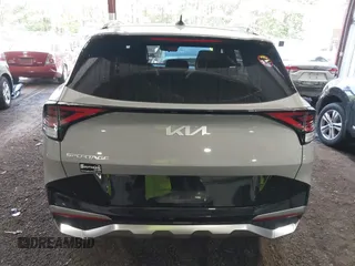 2024 Kia Sportage SX-Prestige z VIN 5XYK53DF2RG180390, wystawiony jako IAAI lot #42205645 z przebiegiem 9 330 mil mil oraz . Historia ofert i sprzedaży dostępna na DreamBid. Obrazek 16.