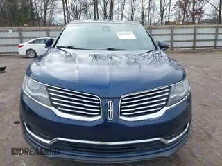 2017 Lincoln MKX Reserve with VIN 2LMPJ6LR4HBL26385, listed as a IAAI auction lot 41543226 with 59,562 mi miles. Bid and sale history available at carsss.com. Image 12.