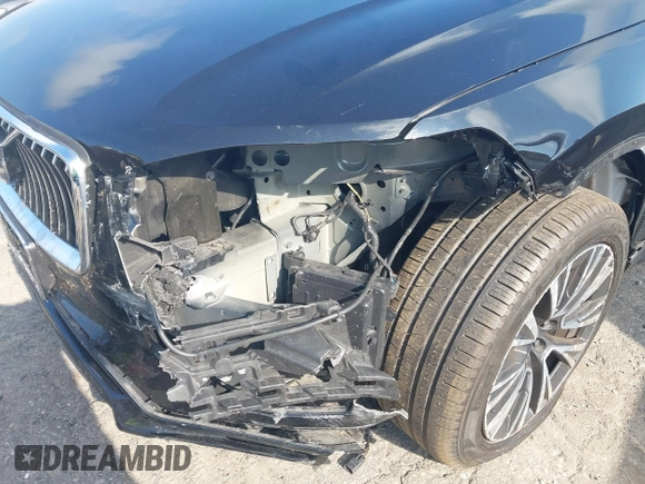 2022 Volvo XC90 Momentum z VIN YV4A221K7N1781589, wystawiony jako IAAI lot #42112991 z przebiegiem 47 342 mil mil oraz . Historia ofert i sprzedaży dostępna na DreamBid. Obrazek 17.