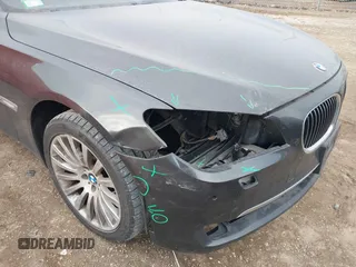 2012 BMW 7 Series 750Li xDrive with VIN WBAKC8C59CC437730, listed as a IAAI auction lot 41427243 with 91,832 mi miles and . Bid and sale history available at DreamBid. Image 6.