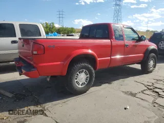 2001 GMC Sonoma SLS with VIN 1GTCT19W318126583, listed as a Copart auction lot 72993584 with 0 mi miles and Clean Title. Bid and sale history available at carsss.com. Image 3.
