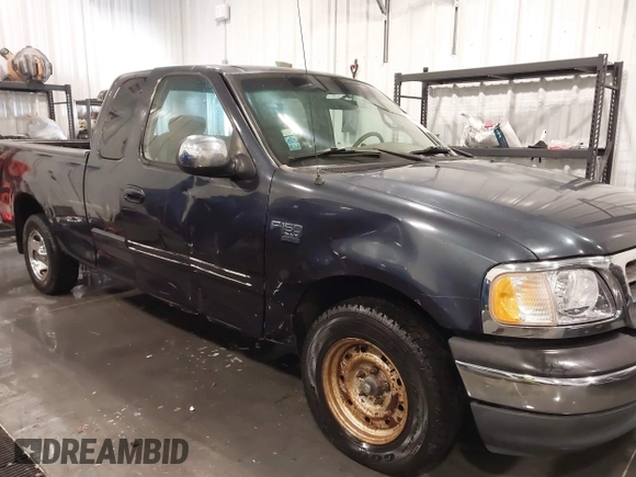 2001 Ford F-150 XL z VIN 1FTRX17L61NB44147, wystawiony jako IAAI lot #41464804 z przebiegiem 130 860 mil mil oraz . Historia ofert i sprzedaży dostępna na DreamBid. Obrazek 6.