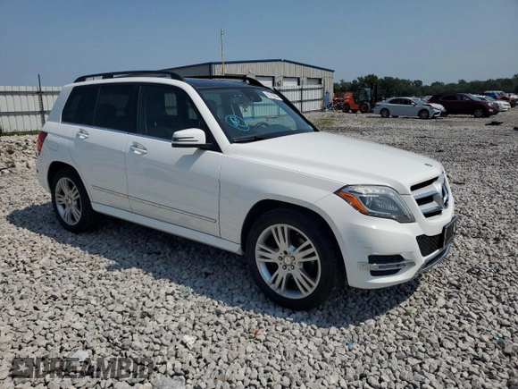 2015 Mercedes-Benz GLK 350 with VIN WDCGG8JB6FG434345, listed as a Copart auction lot 70047154 with 135,098 mi miles and Salvage Title. Bid and sale history available at DreamBid. Image 4.