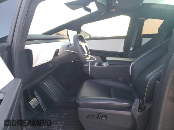 2024 Tesla Cybertruck Cyberbeast с VIN 7G2CEHEE4RA011979, выставлен на аукционе Copart как лот 48766285 с пробегом 3 805 миль миль и Списание • Salvage title. История ставок и продаж доступна на DreamBid. Изображение 7.