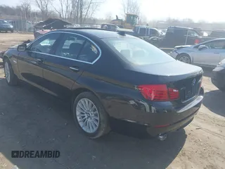 2013 BMW 5 Series 535i xDrive with VIN WBAFU7C59DDU71560, listed as a IAAI auction lot 41768025 with 155,095 mi miles and . Bid and sale history available at carsss.com. Image 3.
