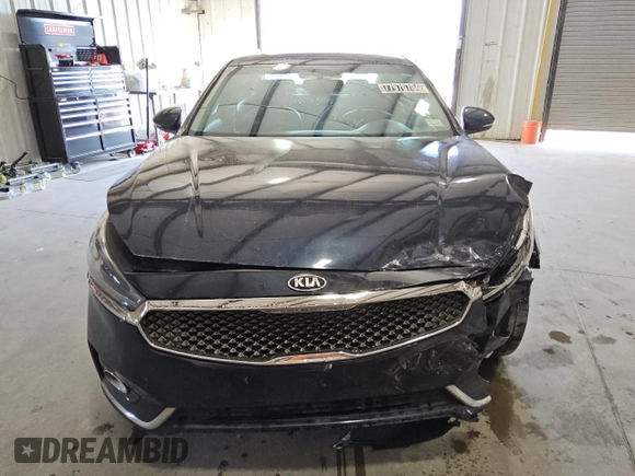 2017 Kia Cadenza Premium with VIN KNALC4J18H5093963, listed as a Copart auction lot 77970704 with 83,385 mi miles and Clean Title. Bid and sale history available at carsss.com. Image 5.