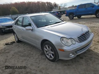 2007 Mercedes-Benz C 350 Sport z VIN WDBRF56H57F903587, wystawiony jako Copart lot #82340594 z przebiegiem 164 125 mil mil oraz Szkoda całkowita • Salvage title. Historia ofert i sprzedaży dostępna na DreamBid. Obrazek 4.