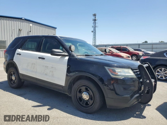 2016 Ford Police Interceptor Utility z VIN 1FM5K8ARXGGA52390, wystawiony jako Copart lot #60826115 z przebiegiem 139 844 mil mil oraz Czysty tytuł • Clean title. Historia ofert i sprzedaży dostępna na DreamBid. Obrazek 4.