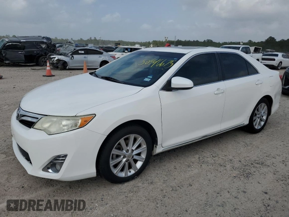 2014 Toyota Camry L with VIN 4T4BF1FK3ER398621, listed as a Copart auction lot 50946675 with 71,141 mi miles and Clean Title. Bid and sale history available at DreamBid. Image 1.