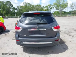 2014 Nissan Pathfinder SV with VIN 5N1AR2MN6EC725132, listed as a IAAI auction lot 41961293 with 159,456 mi miles. Bid and sale history available at carsss.com. Image 17.