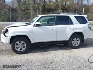 2024 Toyota 4Runner SR5 Premium with VIN JTENU5JR7R6245422, listed as a IAAI auction lot 41863652 with 12,991 mi miles. Bid and sale history available at carsss.com. Image 14.