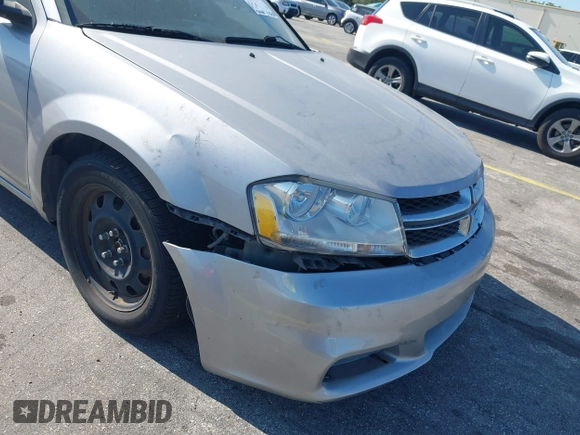 2014 Dodge Avenger SE z VIN 1C3CDZABXEN144465, wystawiony jako IAAI lot #42329687 z przebiegiem 183 368 mil mil oraz . Historia ofert i sprzedaży dostępna na DreamBid. Obrazek 6.