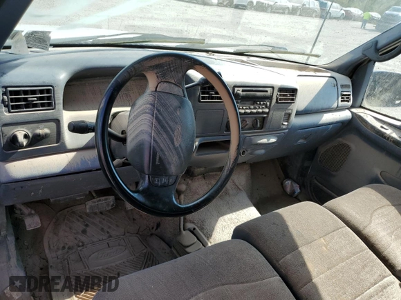 1999 Ford F-350 XL z VIN 1FTSX31F4XEB02357, wystawiony jako Copart lot #69101464 z przebiegiem Nie podano mil oraz Szkoda całkowita • Salvage title. Historia ofert i sprzedaży dostępna na DreamBid. Obrazek 8.