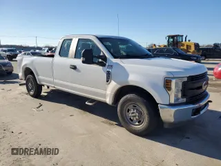 2019 Ford F-250 XL with VIN 1FT7X2A66KEC61504, listed as a Copart auction lot 85848744 with 126,112 mi miles and Salvage title. Bid and sale history available at DreamBid. Image 4.