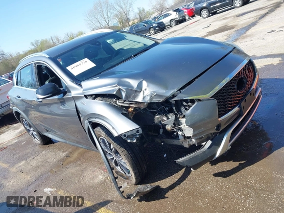 2017 Infiniti QX30 Luxury with VIN SJKCH5CR9HA034311, listed as a IAAI auction lot 41985776 with 79,734 mi miles. Bid and sale history available at carsss.com. Image 1.