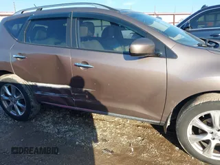 2014 Nissan Murano SL z VIN JN8AZ1MW1EW526175, wystawiony jako IAAI lot #41660535 z przebiegiem 111 621 mil mil oraz . Historia ofert i sprzedaży dostępna na DreamBid. Obrazek 13.