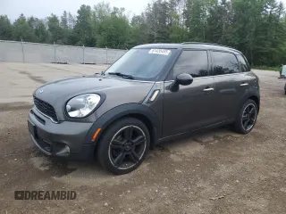 2012 MINI Countryman S with VIN WMWZC5C52CWL60422, listed as a Copart auction lot 61420495 with 252,182 mi miles and Clean title. Bid and sale history available at DreamBid. Image 1.