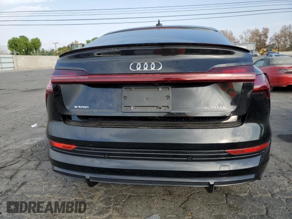 2022 Audi e-tron Sportback S line Premium z VIN WA11AAGE8NB022696, wystawiony jako Copart lot #86595464 z przebiegiem 36 024 mil mil oraz Szkoda całkowita • Salvage title. Historia ofert i sprzedaży dostępna na DreamBid. Obrazek 6.