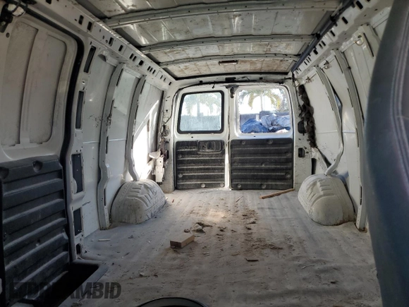 2013 Chevrolet Express Cargo Van with VIN 1GCWGGBA5D1104262, listed as a Copart auction lot 44511665 with 153,283 mi miles and Salvage Title. Bid and sale history available at carsss.com. Image 10.