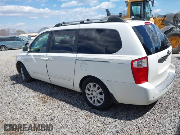 2006 Kia Sedona LX with VIN KNDMB233666102499, listed as a IAAI auction lot 41811574 with Not Provided miles. Bid and sale history available at carsss.com. Image 3.