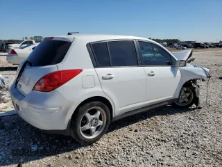 2008 Nissan Versa 1.8 S with VIN 3N1BC13EX8L387722, listed as a Copart auction lot 41983135 with 219,248 mi miles and Salvage Title. Bid and sale history available at carsss.com. Image 3.