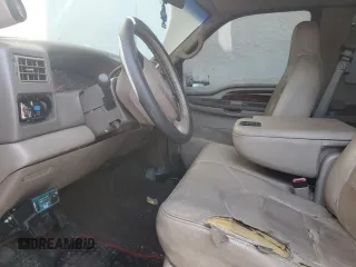 2000 Ford F-350 XL with VIN 1FTSX31F5YEB91180, listed as a Copart auction lot 89172645 with 230,534 mi miles and Salvage Title. Bid and sale history available at DreamBid. Image 7.