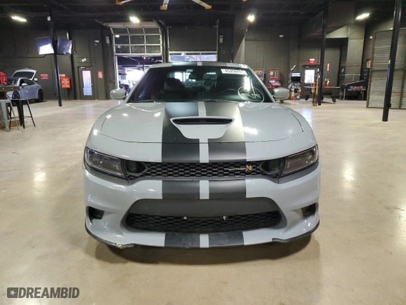 2022 Dodge Charger Scat Pack with VIN 2C3CDXGJXNH208998, listed as a Copart auction lot 45358455 with 26,742 mi miles and Clean Title. Bid and sale history available at carsss.com. Image 2.
