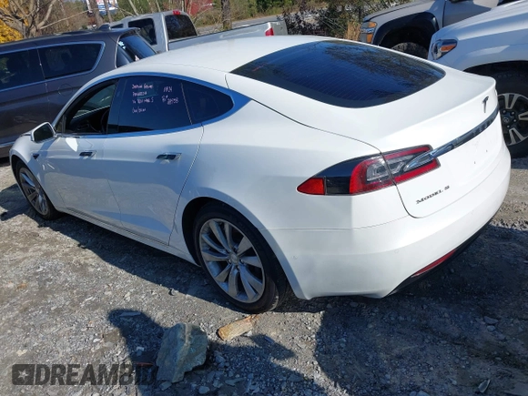 2016 Tesla Model S 70 with VIN 5YJSA1E16GF164264, listed as a IAAI auction lot 40976293 with 68,940 mi miles and . Bid and sale history available at DreamBid. Image 3.