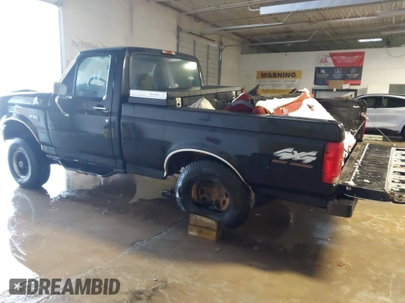 1996 Ford F-150 with VIN 1FTEF14H8TLB38284, listed as a IAAI auction lot 41236907 with 175,998 mi miles. Bid and sale history available at carsss.com. Image 14.