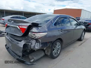 2015 Toyota Camry XLE z VIN 4T1BF1FK8FU114881, wystawiony jako IAAI lot #42231368 z przebiegiem Nie podano mil oraz . Historia ofert i sprzedaży dostępna na DreamBid. Obrazek 4.