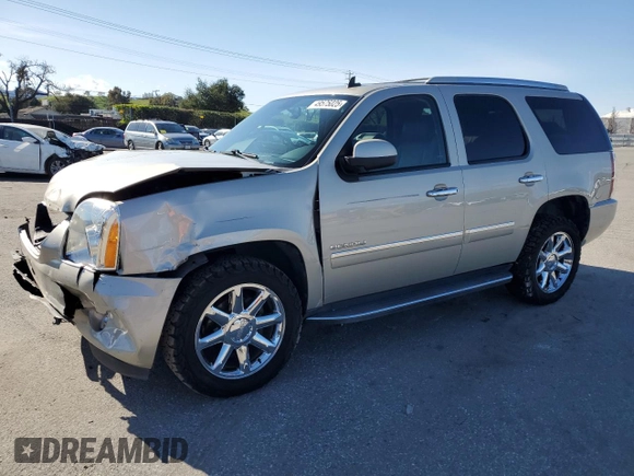 2013 GMC Yukon Denali with VIN 1GKS2EEF0DR267478, listed as a Copart auction lot 49575025 with 53,637 mi miles and Salvage Title. Bid and sale history available at carsss.com. Image 1.