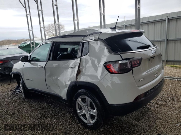 2023 Jeep Compass Latitude with VIN 3C4NJDBN7PT553339, listed as a Copart auction lot 51477725 with 42,539 mi miles and Salvage Title. Bid and sale history available at DreamBid. Image 2.