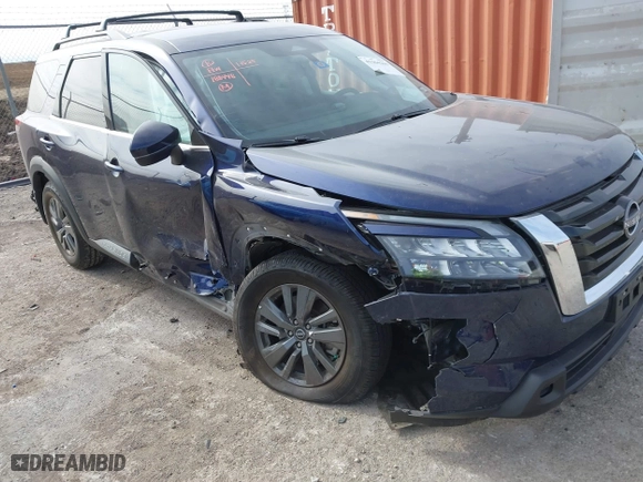 2024 Nissan Pathfinder SV with VIN 5N1DR3BA3RC201851, listed as a IAAI auction lot 41364260 with 17,282 mi miles. Bid and sale history available at carsss.com. Image 6.