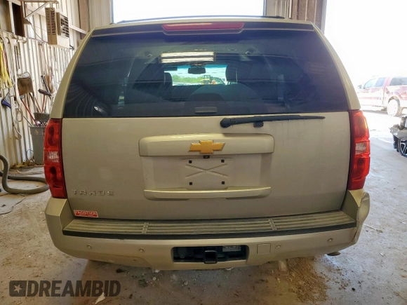 2014 Chevrolet Tahoe LT with VIN 1GNSCBE04ER108507, listed as a Copart auction lot 60931255 with 167,098 mi miles and Salvage title. Bid and sale history available at DreamBid. Image 6.