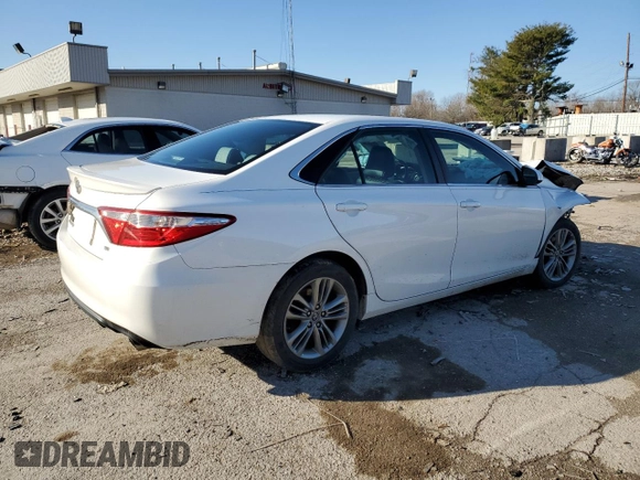 2016 Toyota Camry XLE with VIN 4T1BF1FK8GU510276, listed as a Copart auction lot 44008555 with 136,235 mi miles and Salvage Title. Bid and sale history available at DreamBid. Image 3.