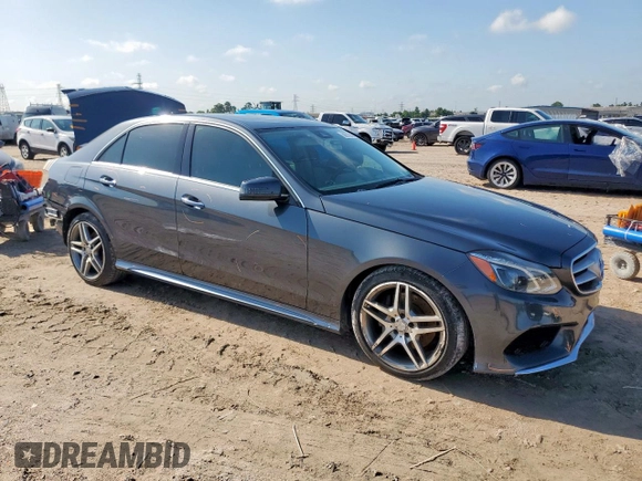 2014 Mercedes-Benz E 350 Sport with VIN WDDHF5KB0EB023003, listed as a Copart auction lot 58072945 with 130,393 mi miles and Salvage title. Bid and sale history available at DreamBid. Image 4.